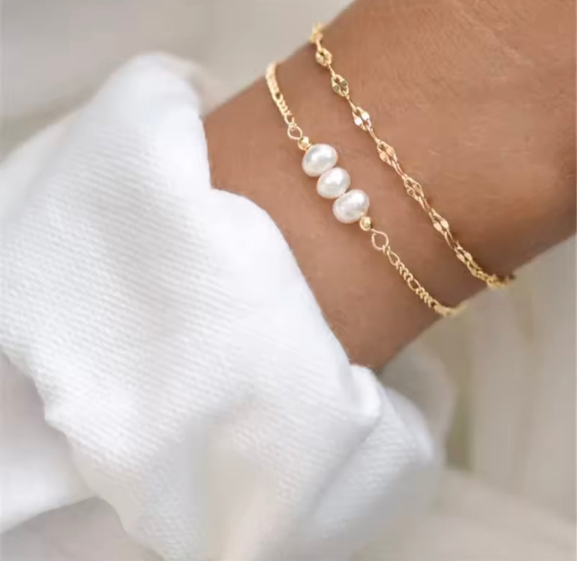 Triple Pearl gold bracelet