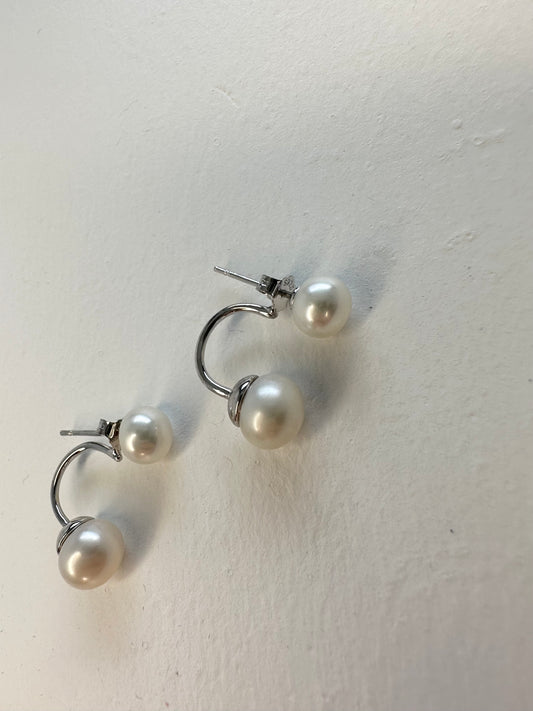 Double pearl Betty earrings