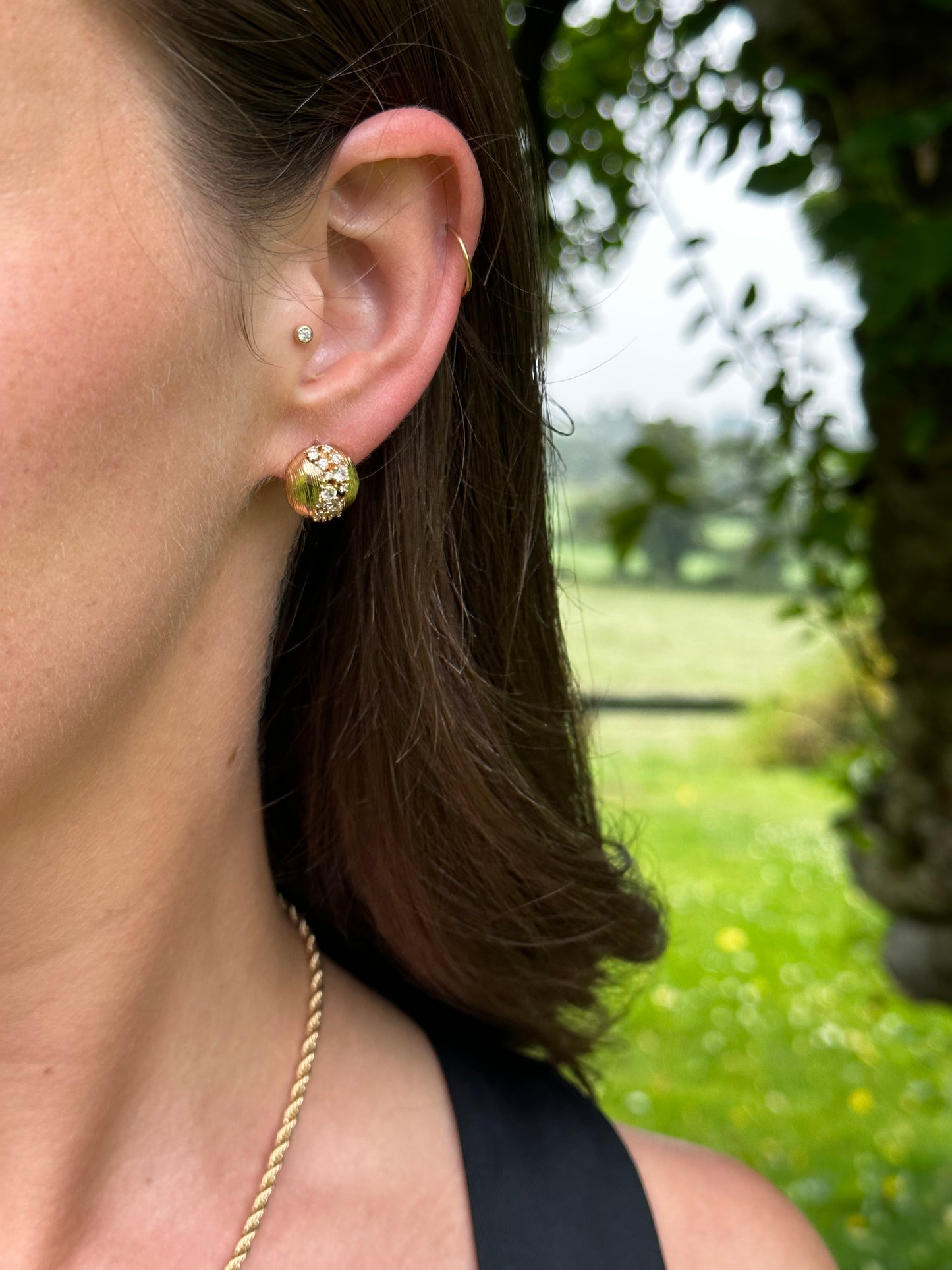 Cerys gold stud earrings