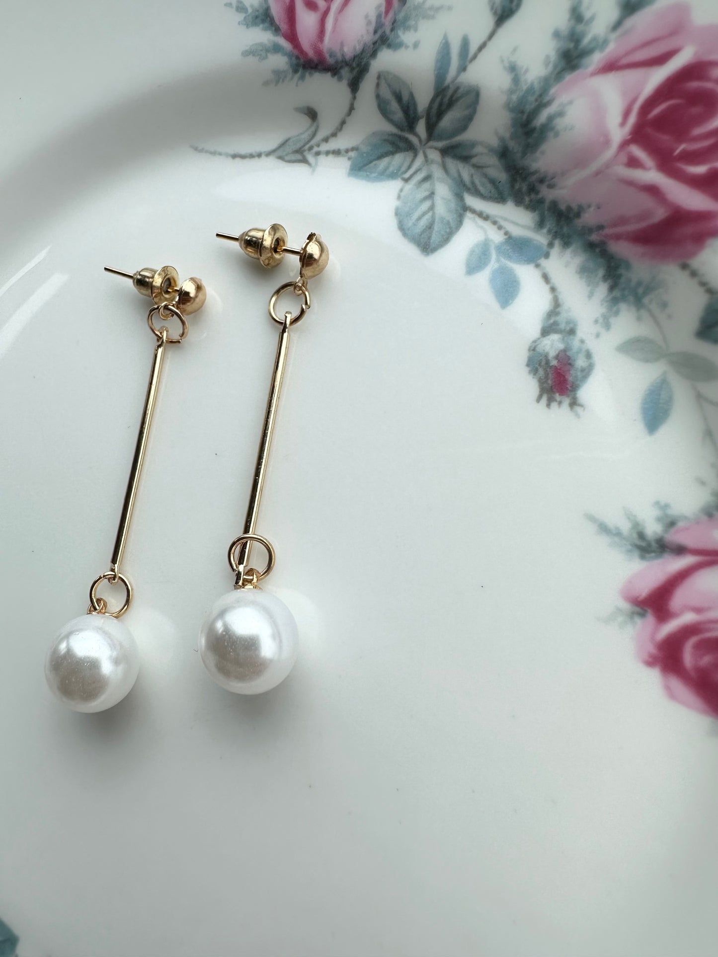 Yasmine gold pearl drop earrings