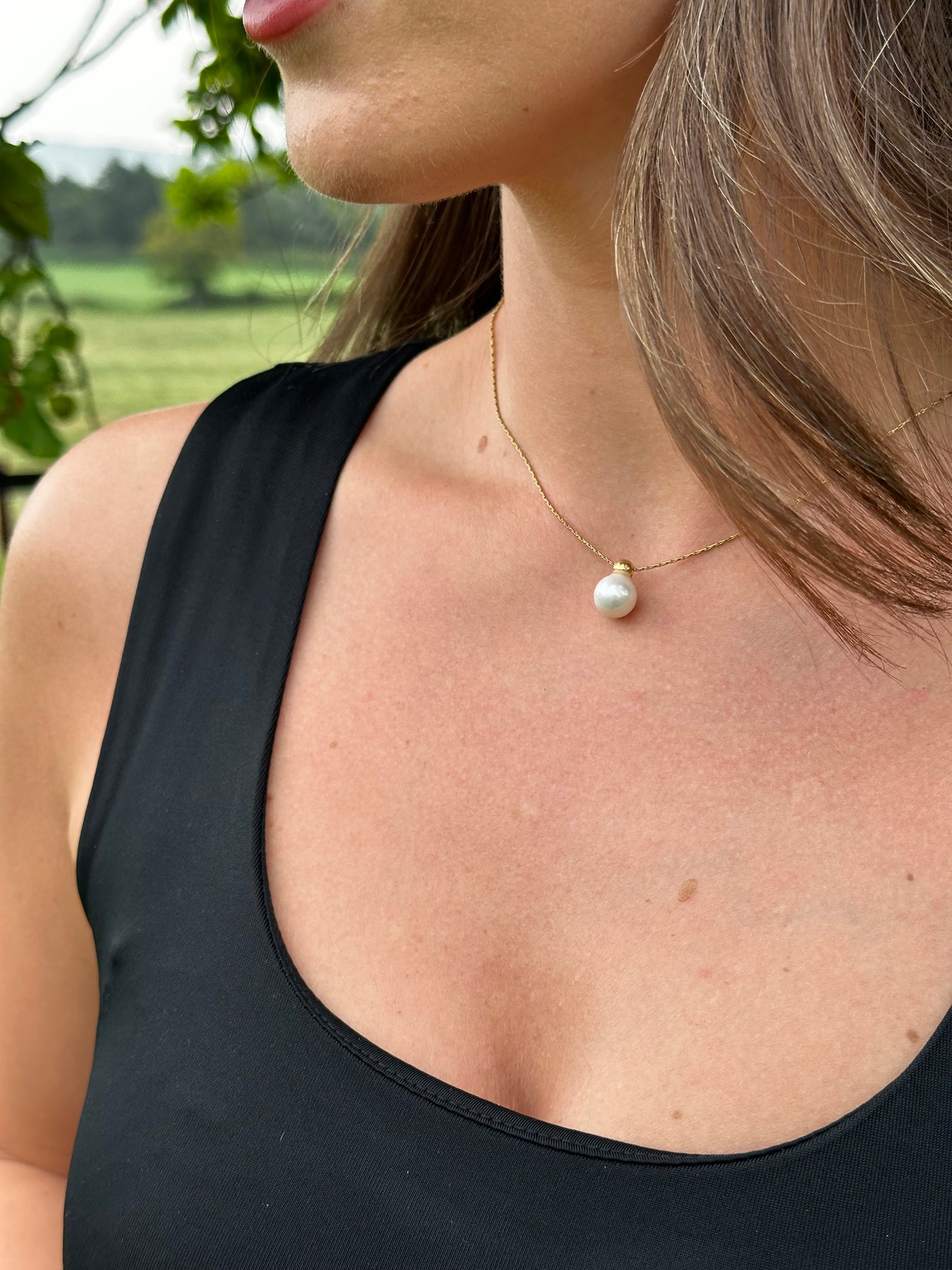 Pearl drop necklace
