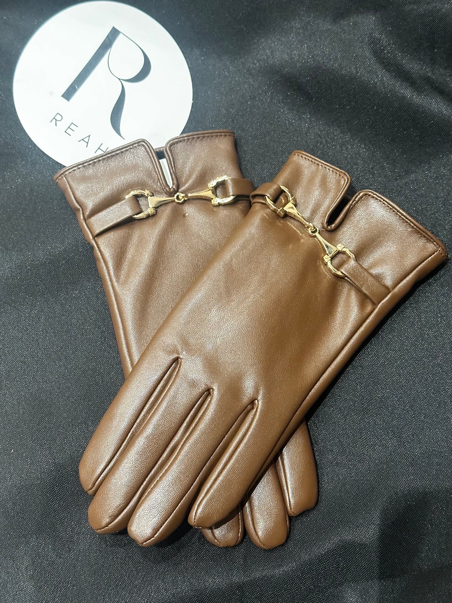 Brown leather snaffle gloves