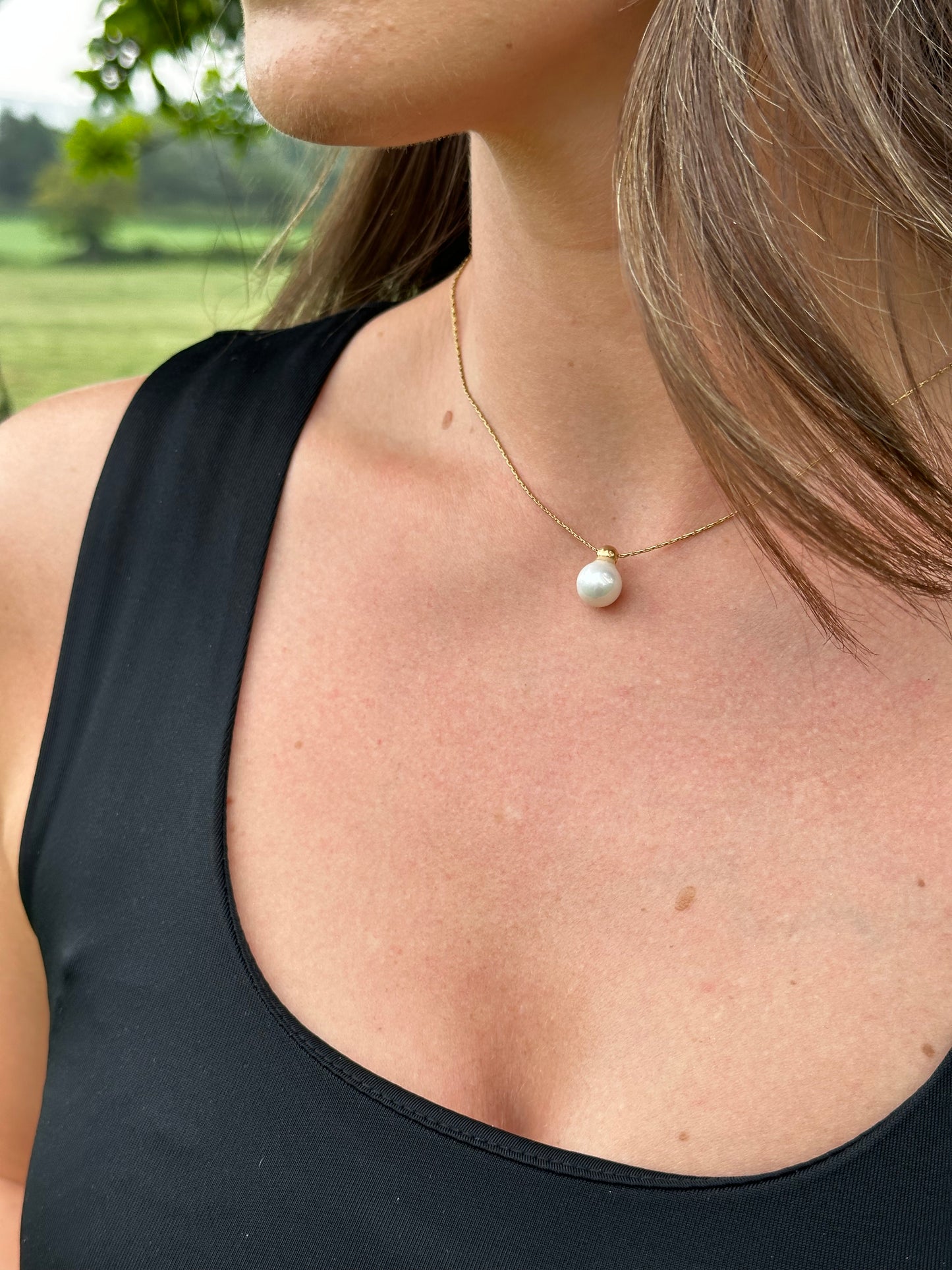 Pearl drop necklace