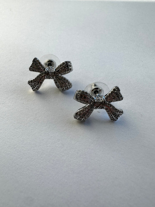 Silver bow earrings