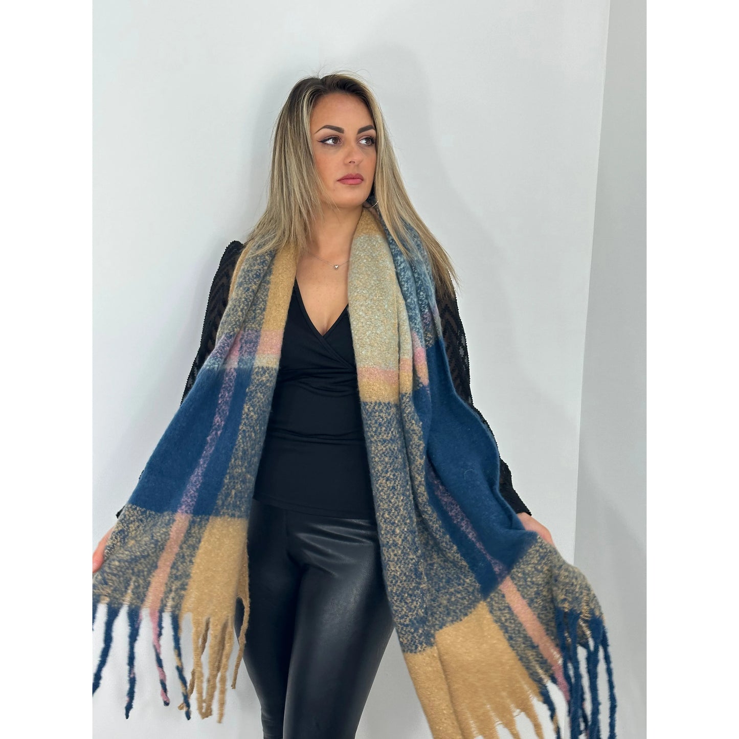 Wool navy beige and pink scarf