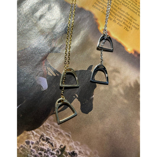 Sterling silver interlinked stirrup necklace ‘silver’