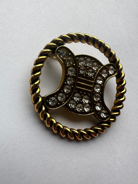 Clarissa brooch