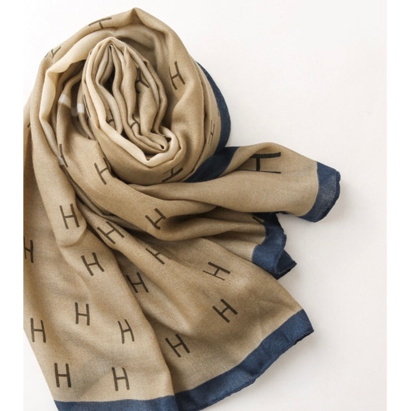 Holly letter scarf