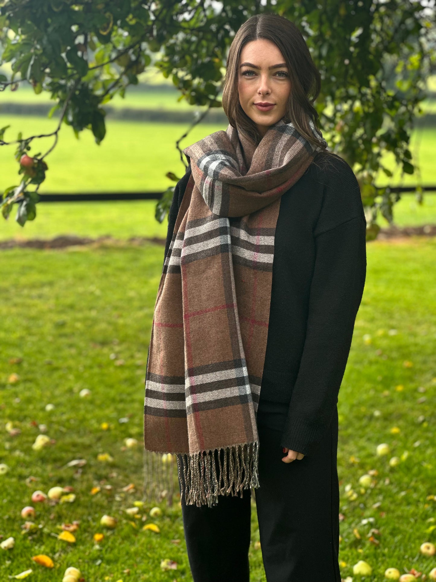 Bella reversible scarf