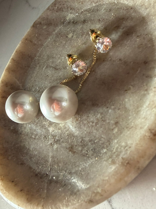 Lydia pearl drop earring