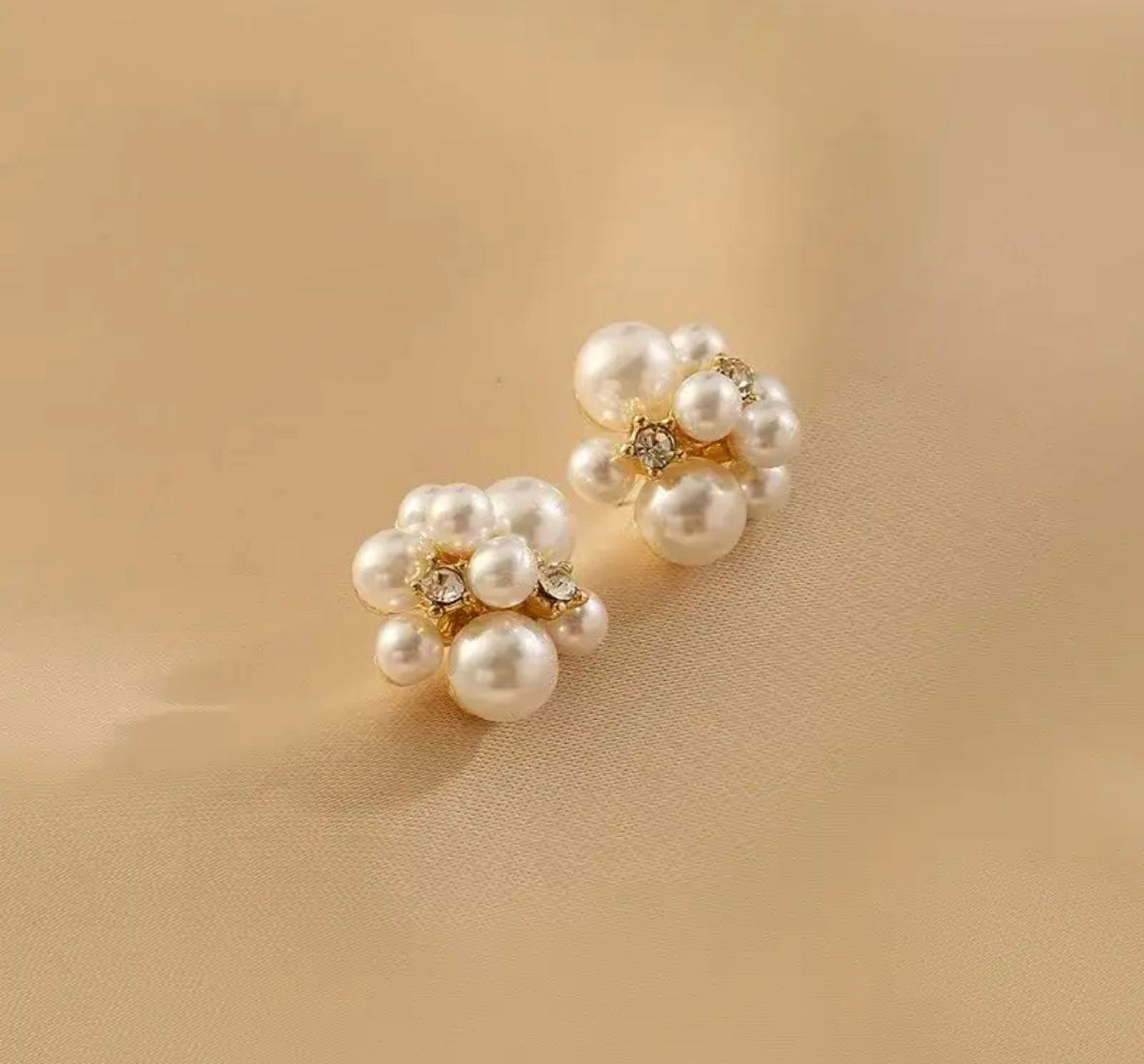 Emma Pearl cluster earrings