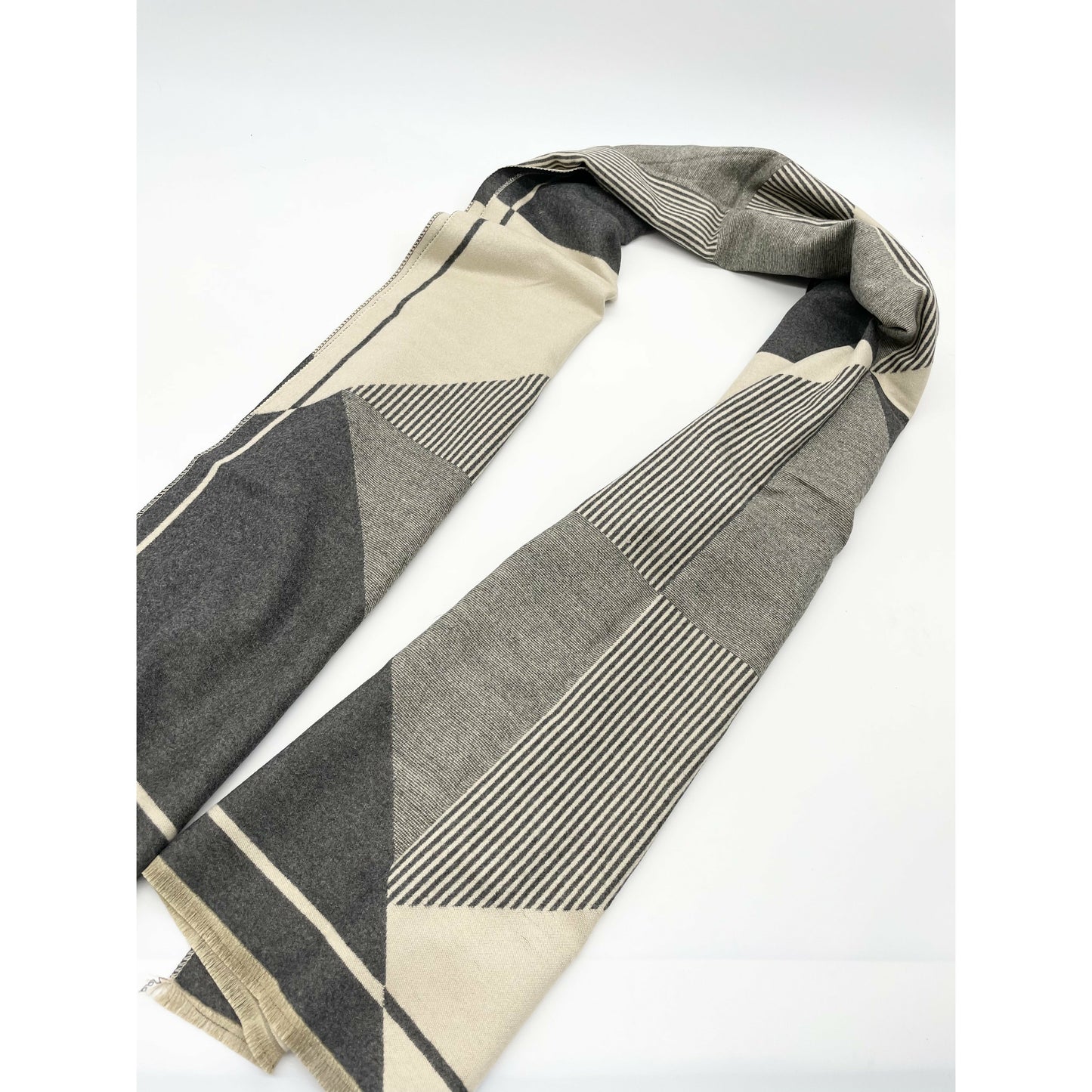 Tara scarf ‘grey’