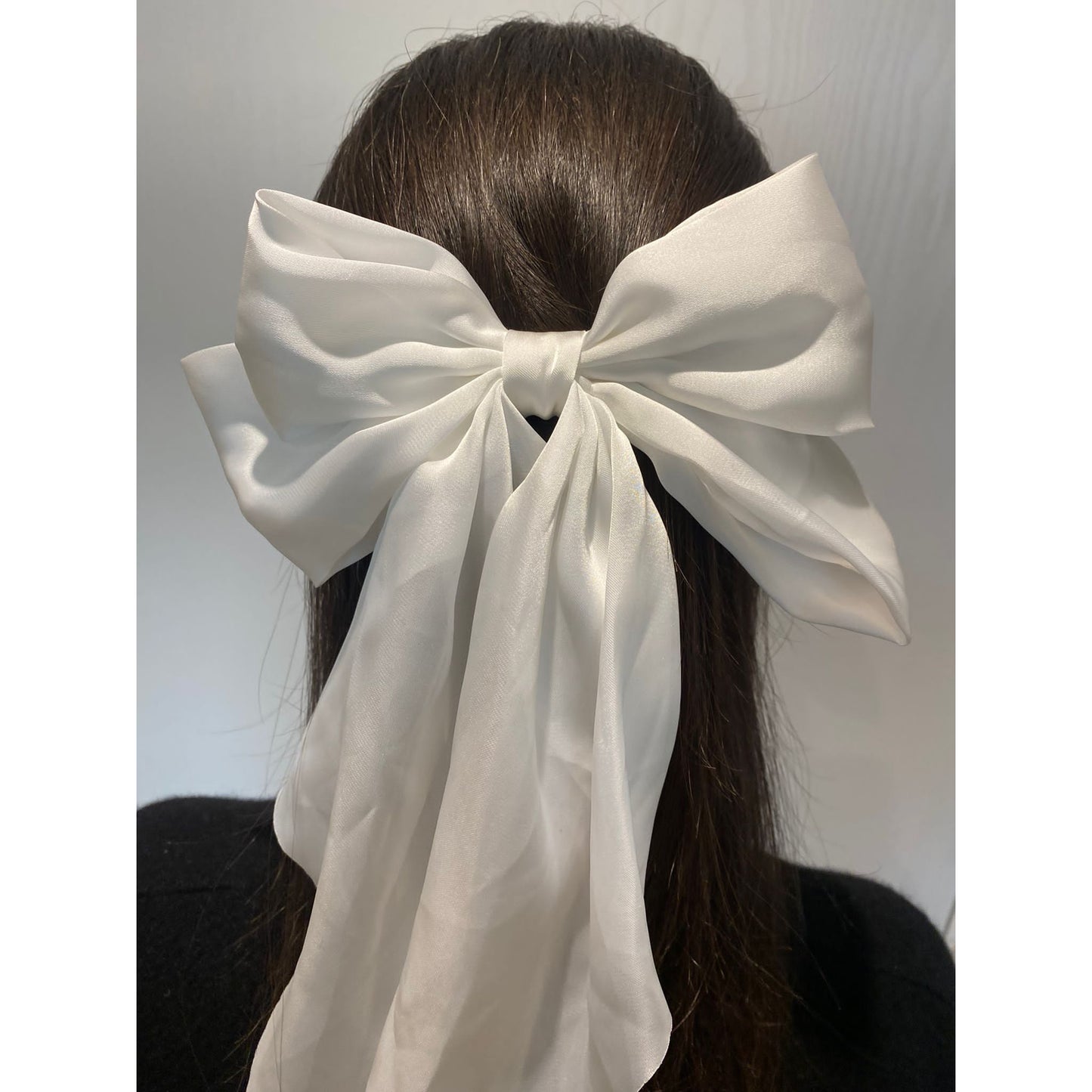 White double bow