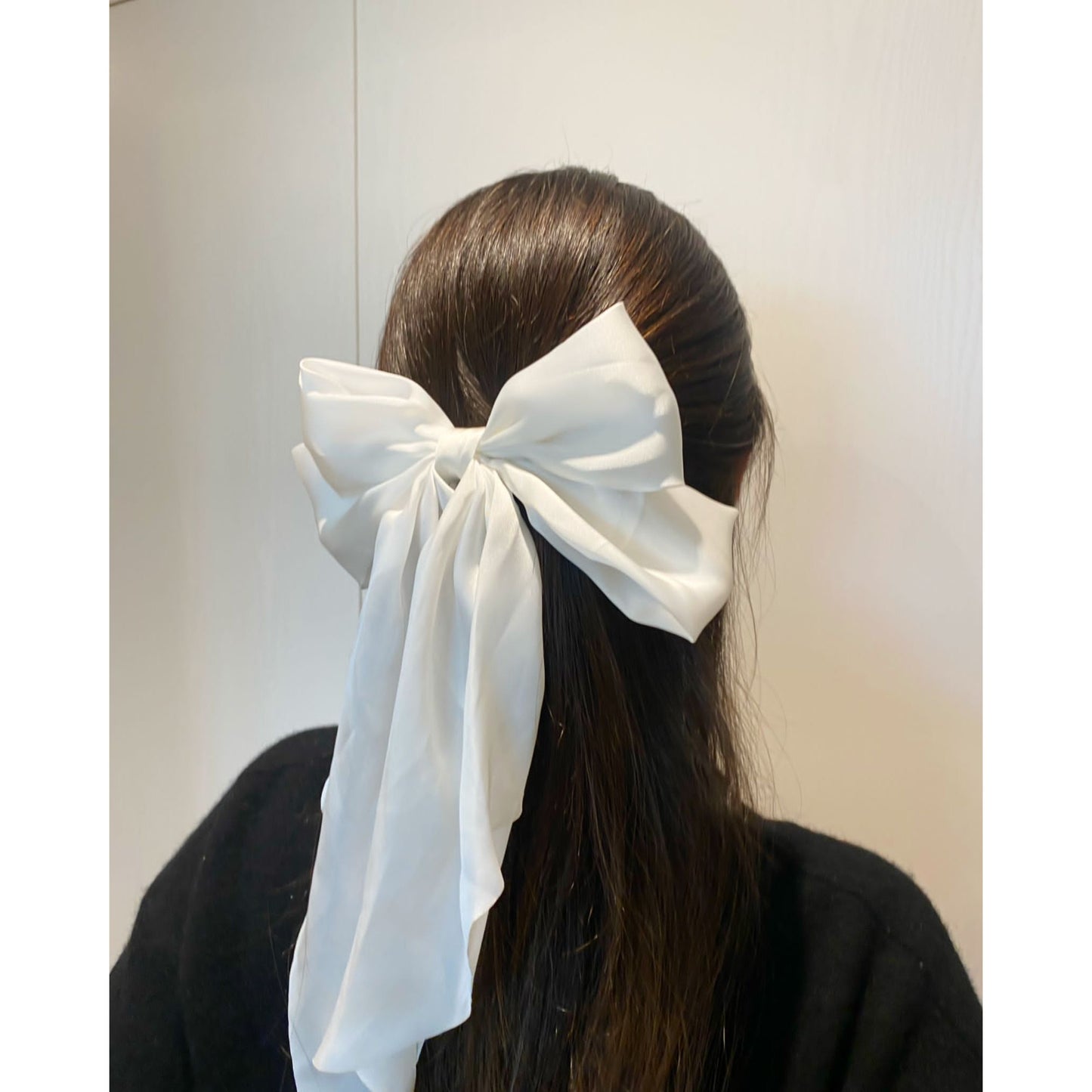 White double bow