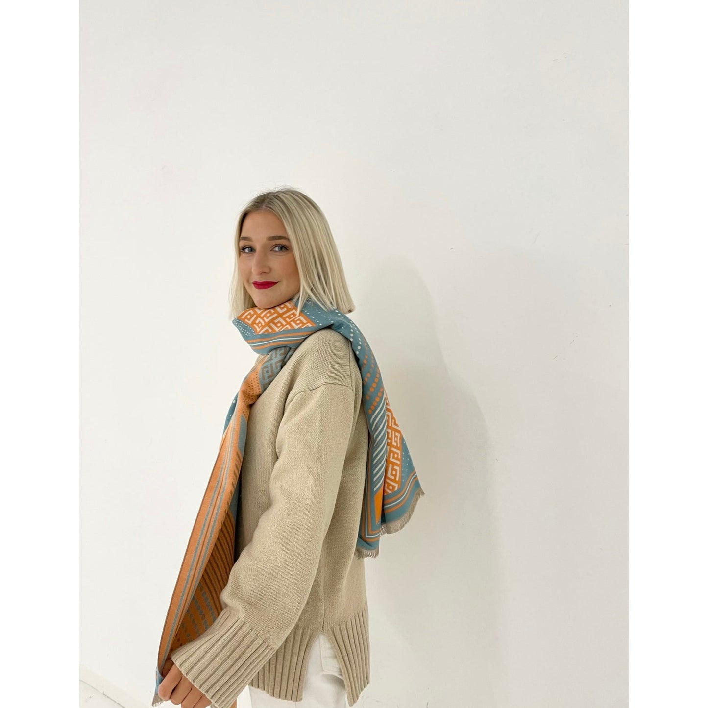 Orilla scarf ‘orange and blue’