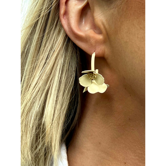 Floral hoop earrings