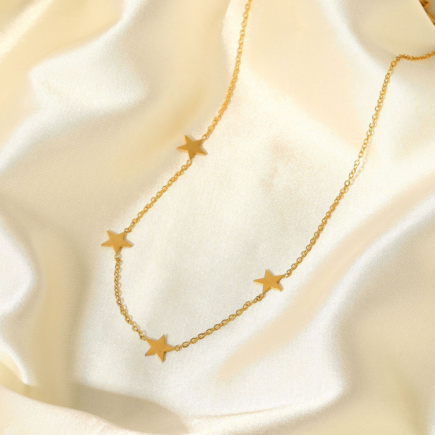 Star chain necklace