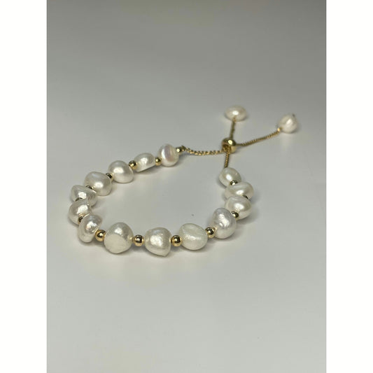 Polly pearl bracelet