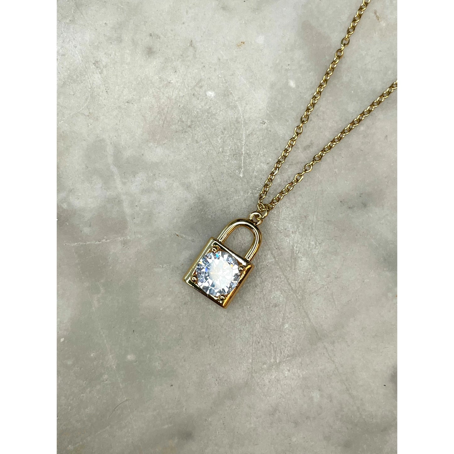 Padlock diamond necklace ‘gold’